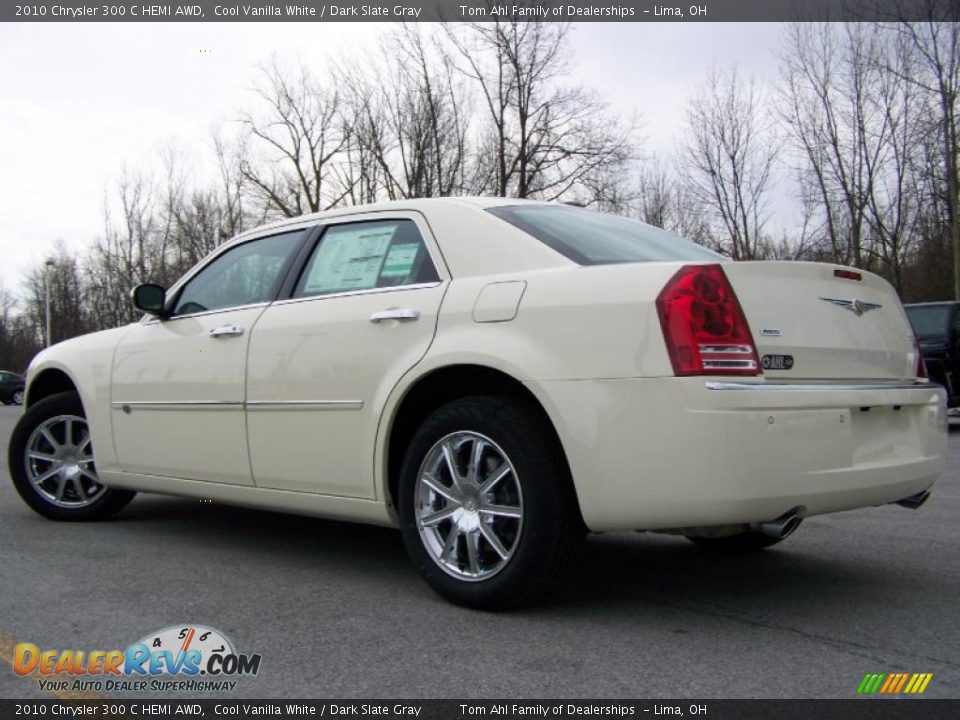 2010 Chrysler 300 C HEMI AWD Cool Vanilla White / Dark Slate Gray Photo #4