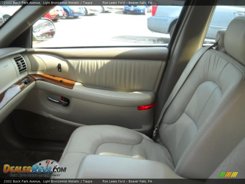 2002 Buick Park Avenue Light Bronzemist Metallic / Taupe Photo #8