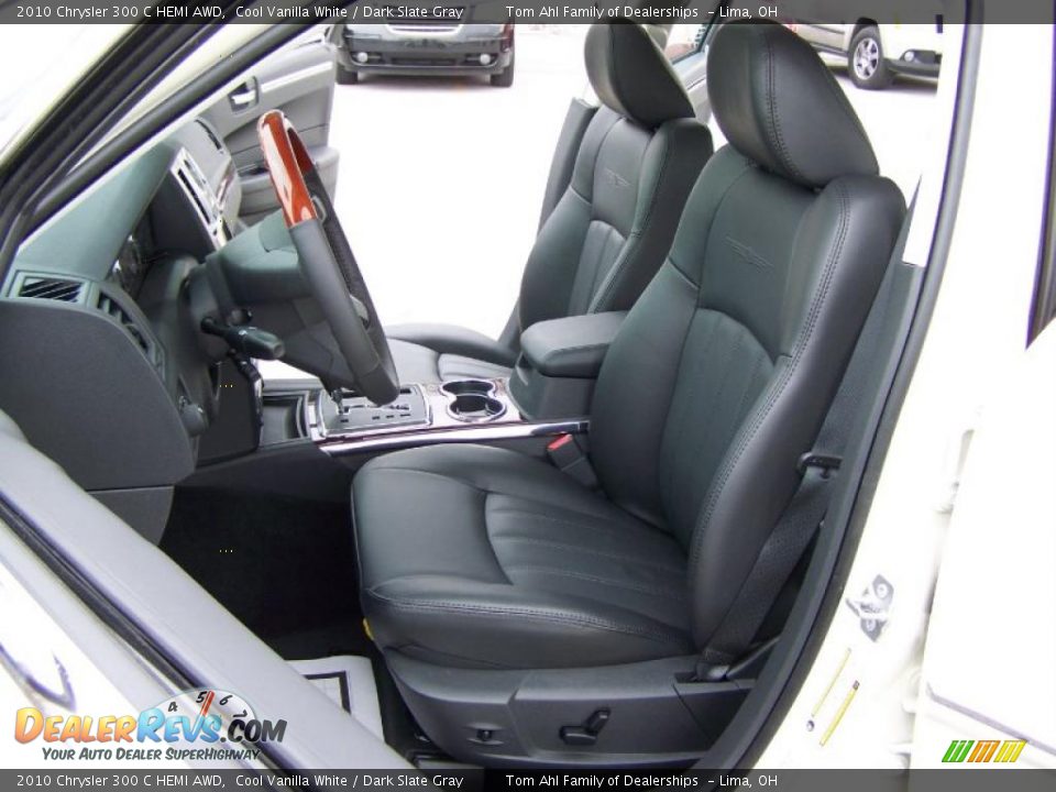2010 Chrysler 300 C HEMI AWD Cool Vanilla White / Dark Slate Gray Photo #9