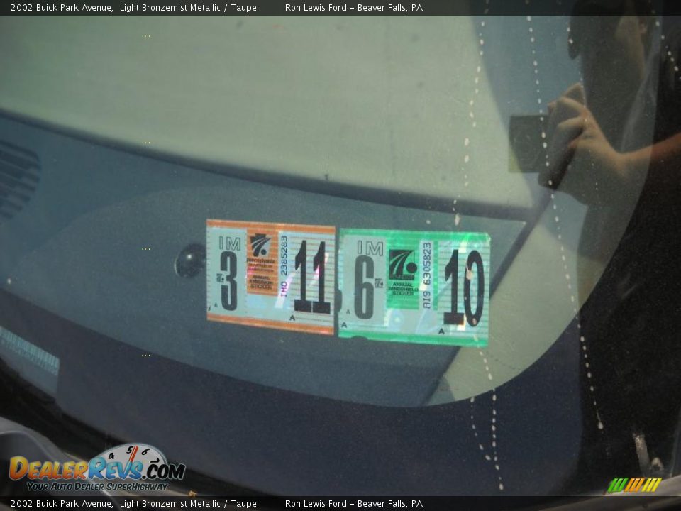 2002 Buick Park Avenue Light Bronzemist Metallic / Taupe Photo #14