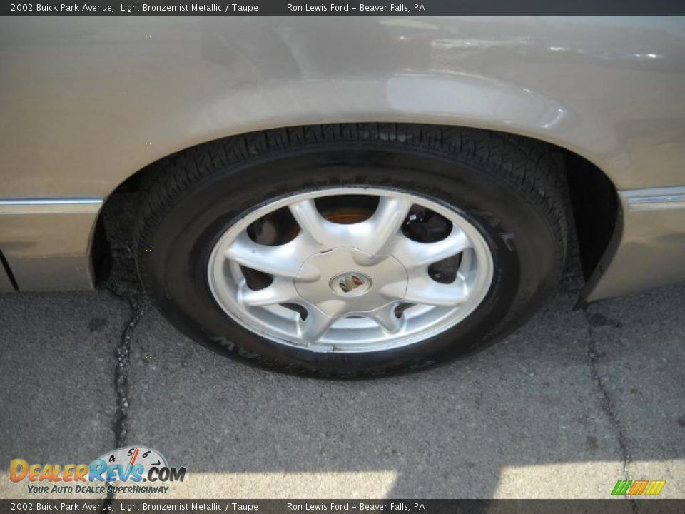 2002 Buick Park Avenue Light Bronzemist Metallic / Taupe Photo #19