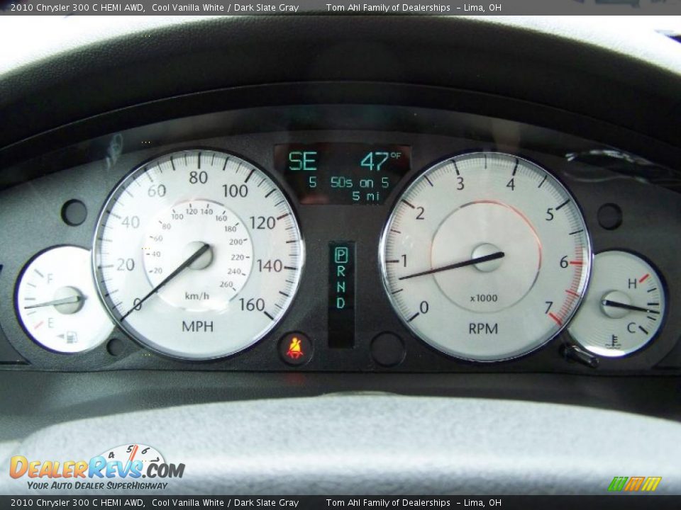 2010 Chrysler 300 C HEMI AWD Cool Vanilla White / Dark Slate Gray Photo #19
