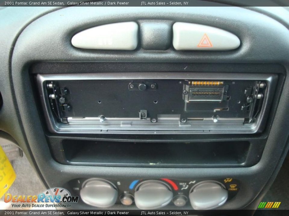 2001 Pontiac Grand Am SE Sedan Galaxy Silver Metallic / Dark Pewter Photo #13