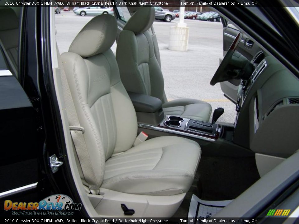 2010 Chrysler 300 C HEMI AWD Brilliant Black Crystal Pearl / Dark Khaki/Light Graystone Photo #15