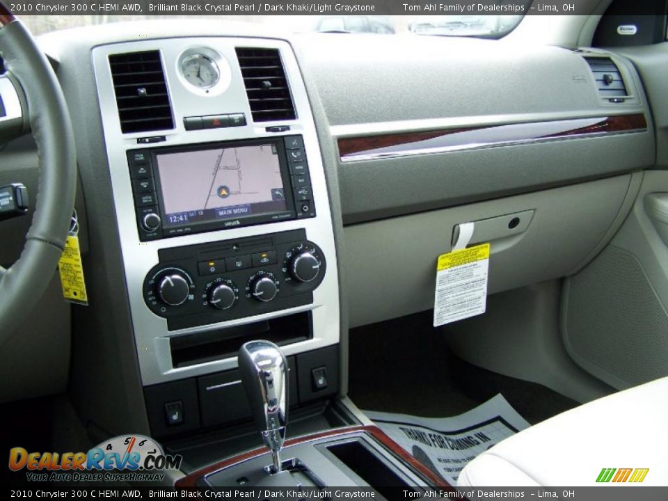 2010 Chrysler 300 C HEMI AWD Brilliant Black Crystal Pearl / Dark Khaki/Light Graystone Photo #21
