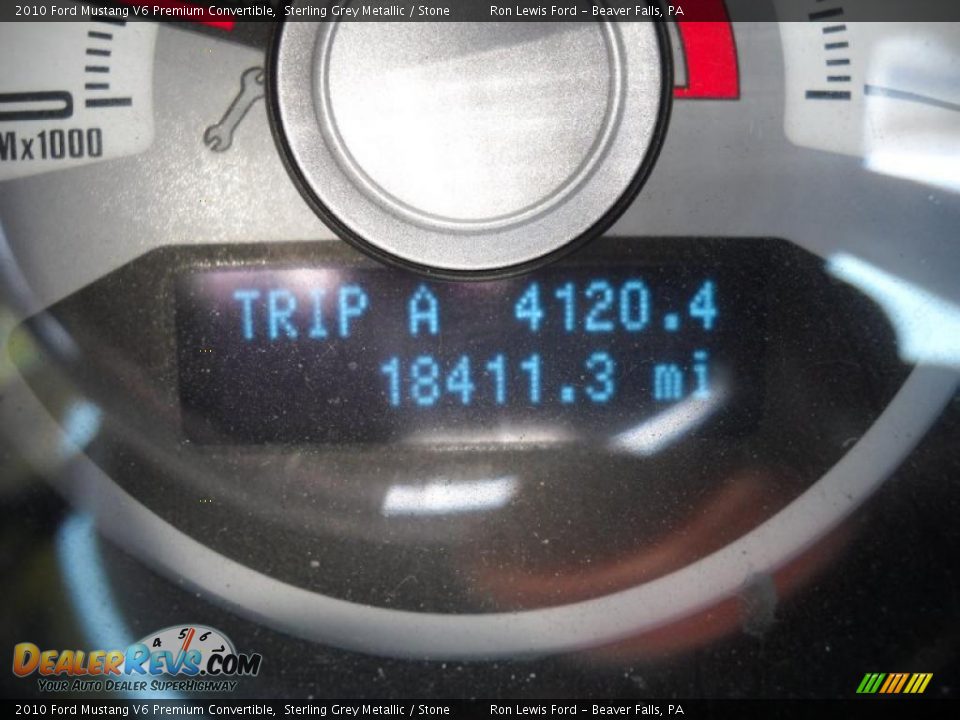 2010 Ford Mustang V6 Premium Convertible Sterling Grey Metallic / Stone Photo #25