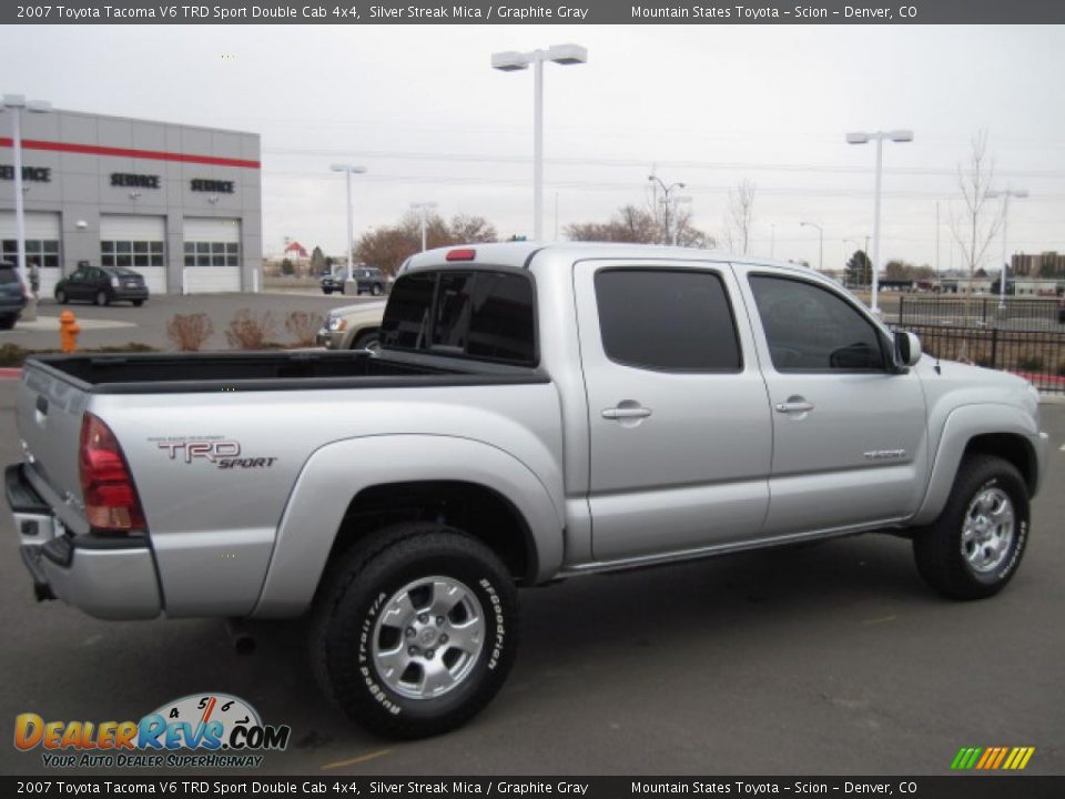 2007 Toyota Tacoma V6 TRD Sport Double Cab 4x4 Silver Streak Mica / Graphite Gray Photo #2