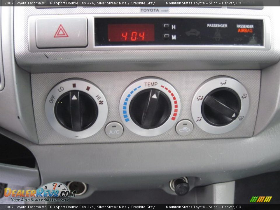 2007 Toyota Tacoma V6 TRD Sport Double Cab 4x4 Silver Streak Mica / Graphite Gray Photo #17