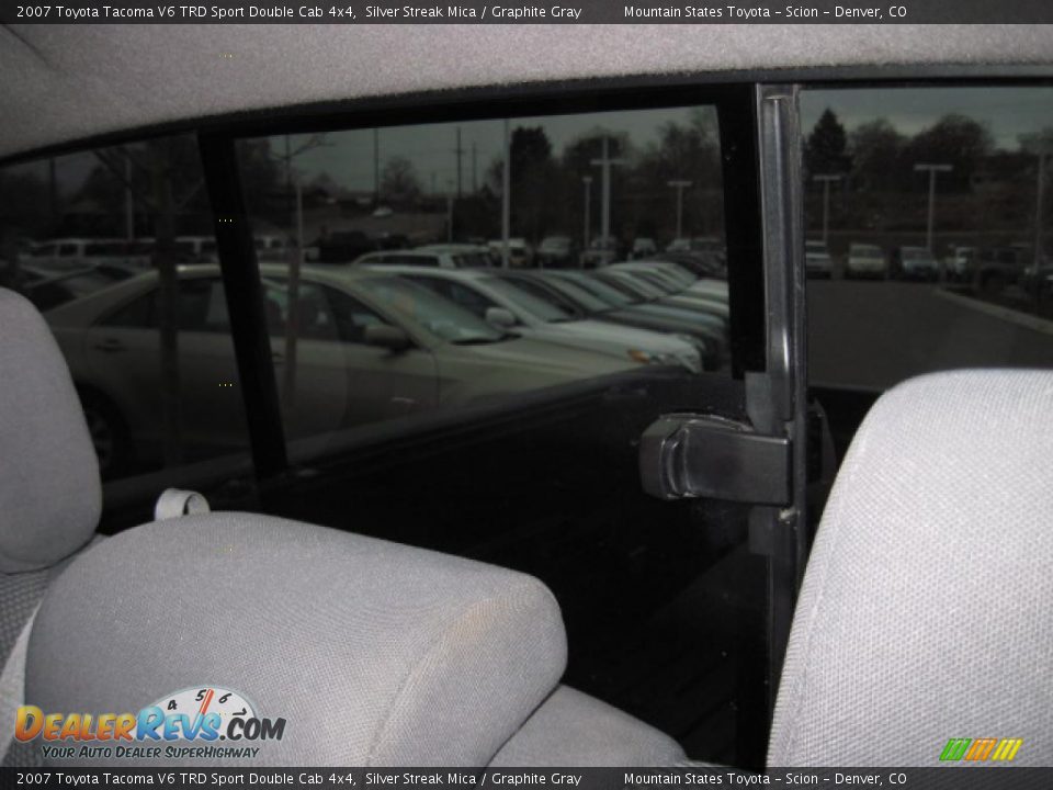 2007 Toyota Tacoma V6 TRD Sport Double Cab 4x4 Silver Streak Mica / Graphite Gray Photo #22