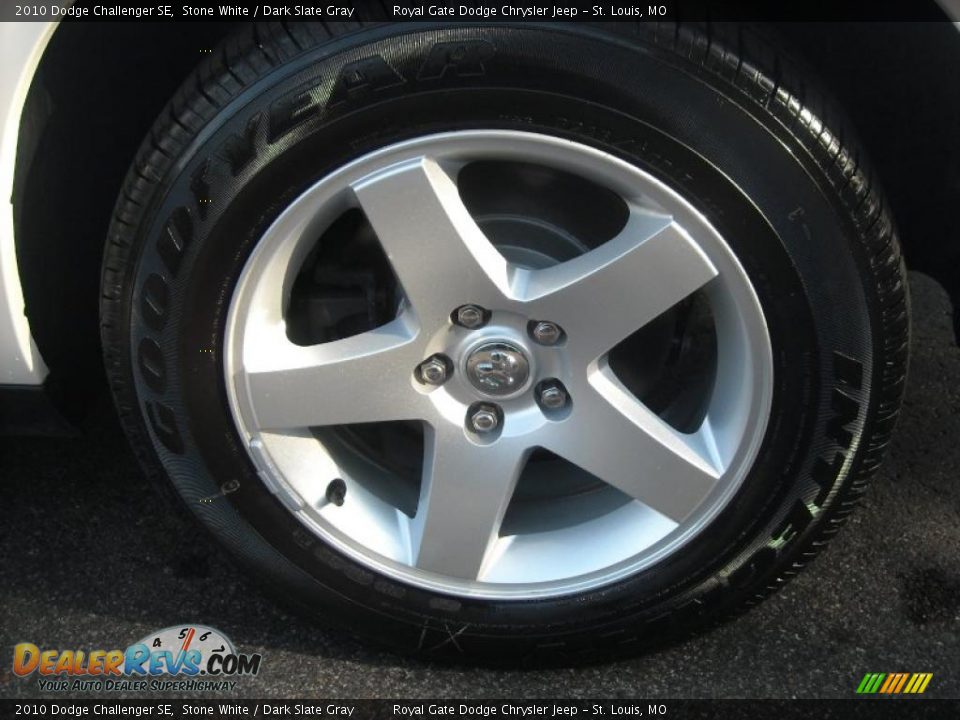 2010 Dodge Challenger SE Stone White / Dark Slate Gray Photo #9