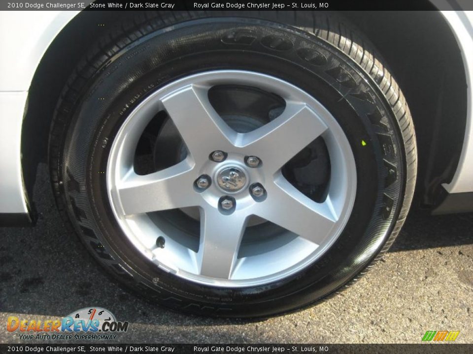 2010 Dodge Challenger SE Stone White / Dark Slate Gray Photo #10