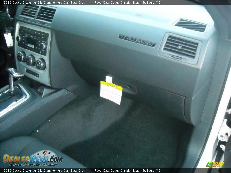 2010 Dodge Challenger SE Stone White / Dark Slate Gray Photo #15