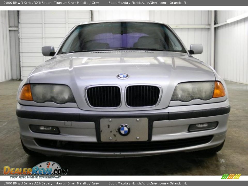 2000 BMW 3 Series 323i Sedan Titanium Silver Metallic / Grey Photo #3