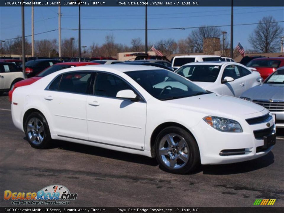 2009 Chevrolet Malibu LT Sedan Summit White / Titanium Photo #2
