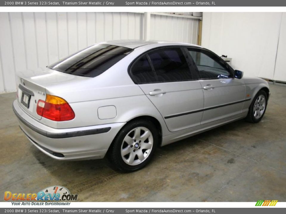 2000 BMW 3 Series 323i Sedan Titanium Silver Metallic / Grey Photo #5