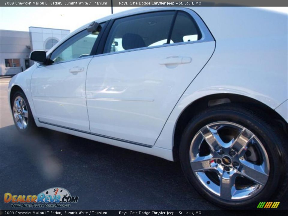 2009 Chevrolet Malibu LT Sedan Summit White / Titanium Photo #4