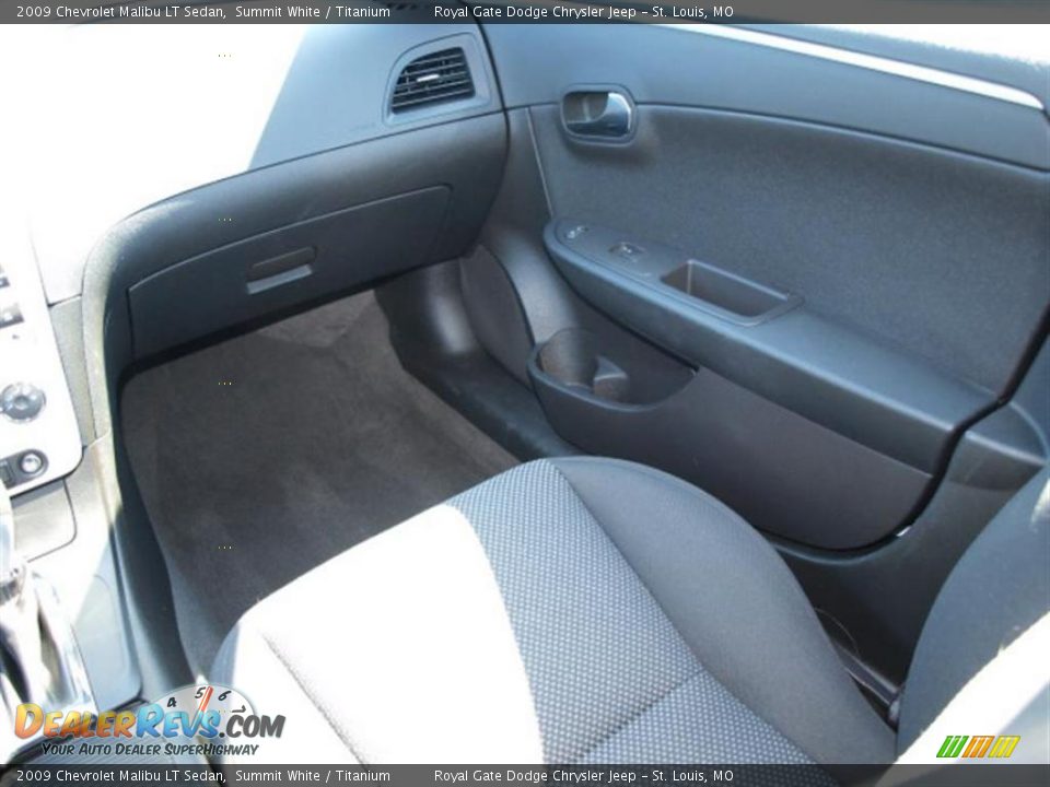2009 Chevrolet Malibu LT Sedan Summit White / Titanium Photo #13