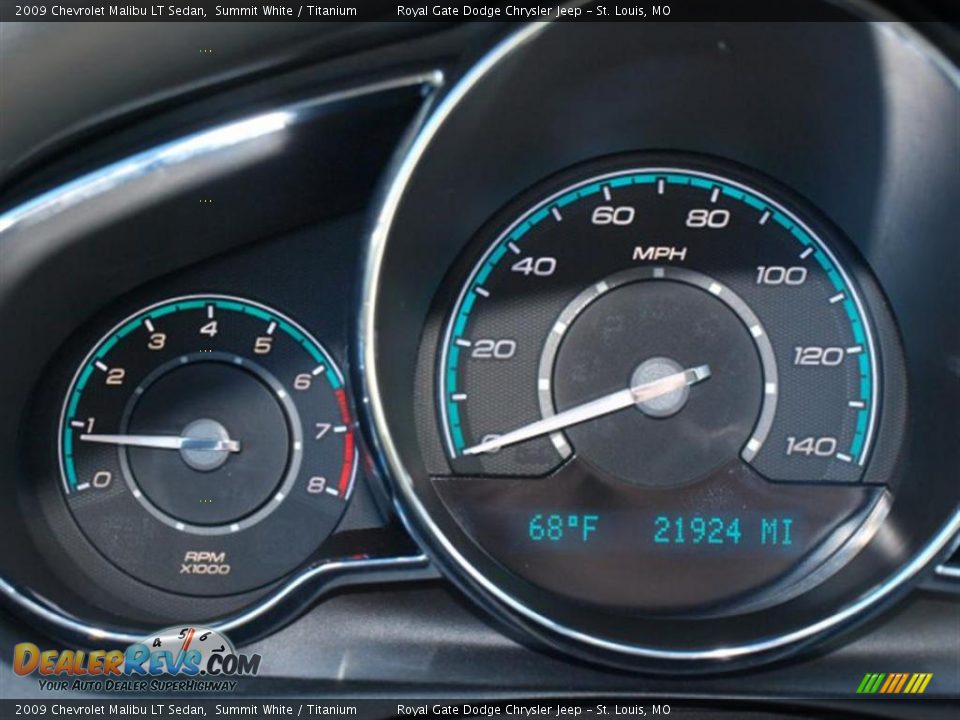 2009 Chevrolet Malibu LT Sedan Summit White / Titanium Photo #14
