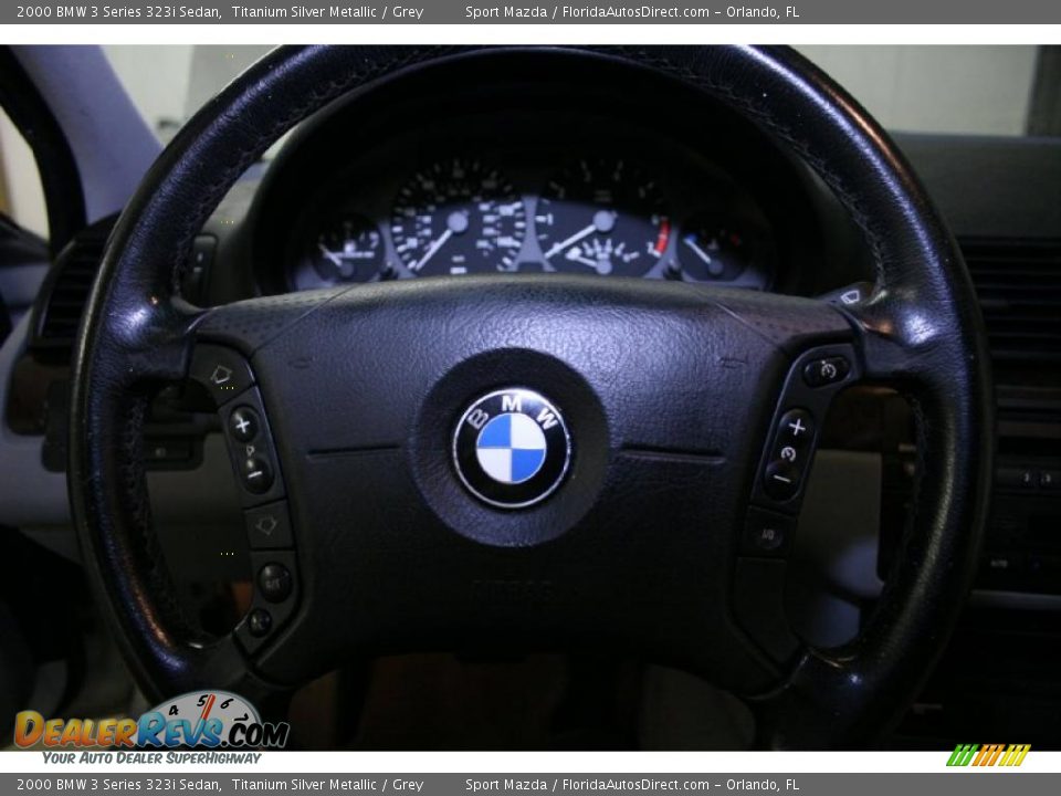 2000 BMW 3 Series 323i Sedan Titanium Silver Metallic / Grey Photo #36
