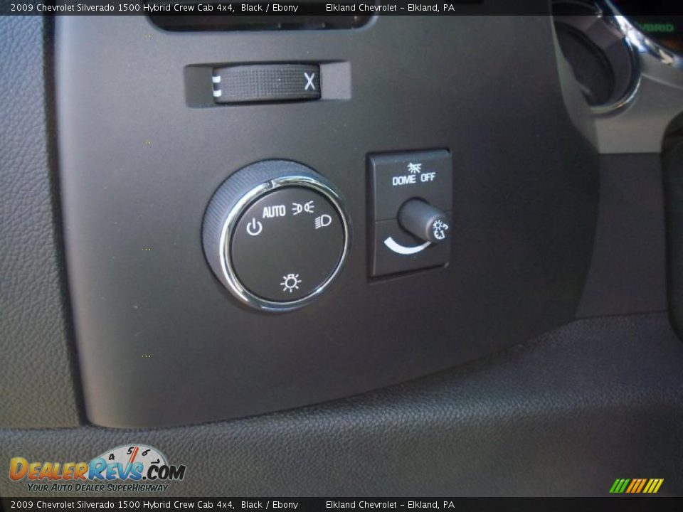 2009 Chevrolet Silverado 1500 Hybrid Crew Cab 4x4 Black / Ebony Photo #28