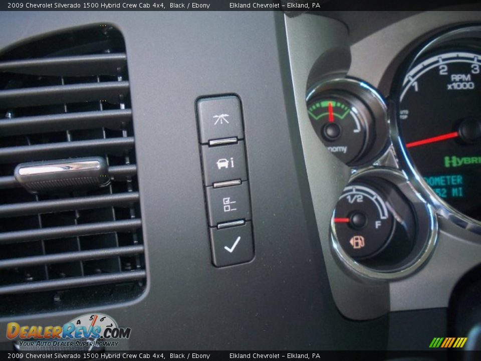 2009 Chevrolet Silverado 1500 Hybrid Crew Cab 4x4 Black / Ebony Photo #29
