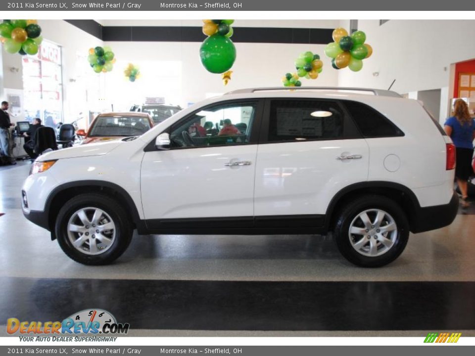 2011 Kia Sorento LX Snow White Pearl / Gray Photo #4