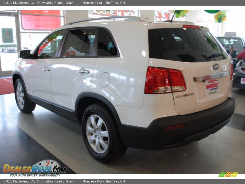 2011 Kia Sorento LX Snow White Pearl / Gray Photo #5