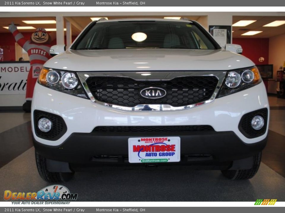 2011 Kia Sorento LX Snow White Pearl / Gray Photo #12