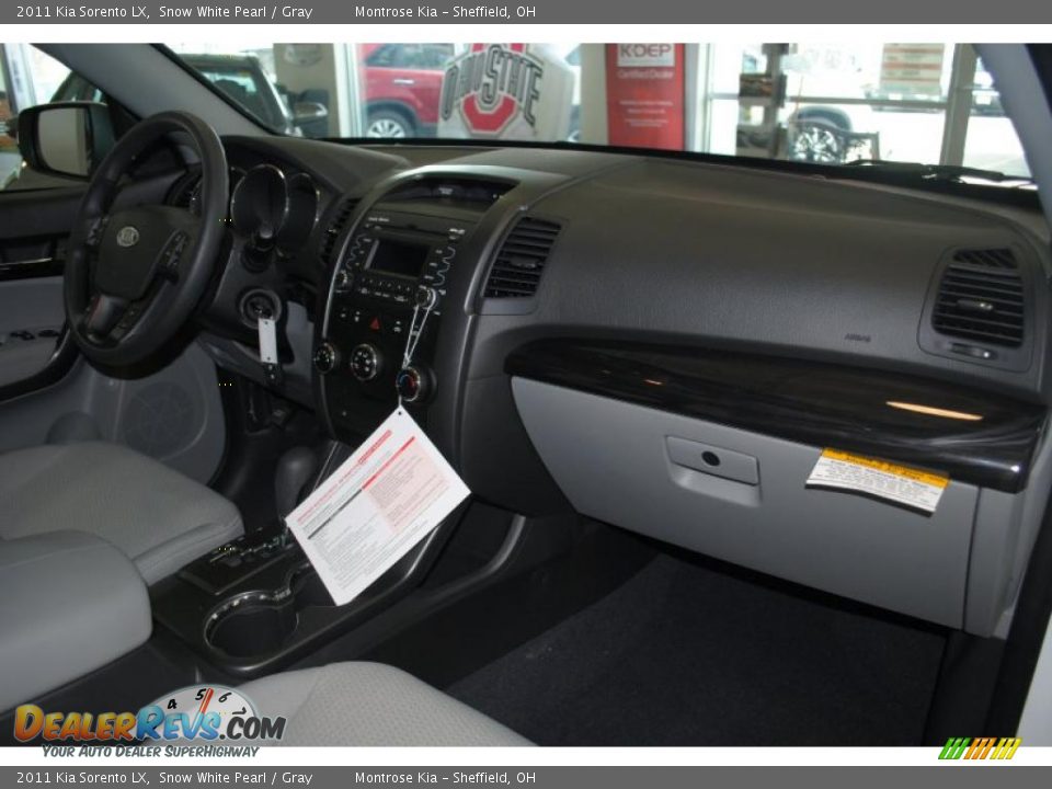 2011 Kia Sorento LX Snow White Pearl / Gray Photo #15