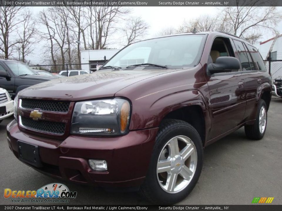 2007 Chevrolet TrailBlazer LT 4x4 Bordeaux Red Metallic / Light Cashmere/Ebony Photo #1