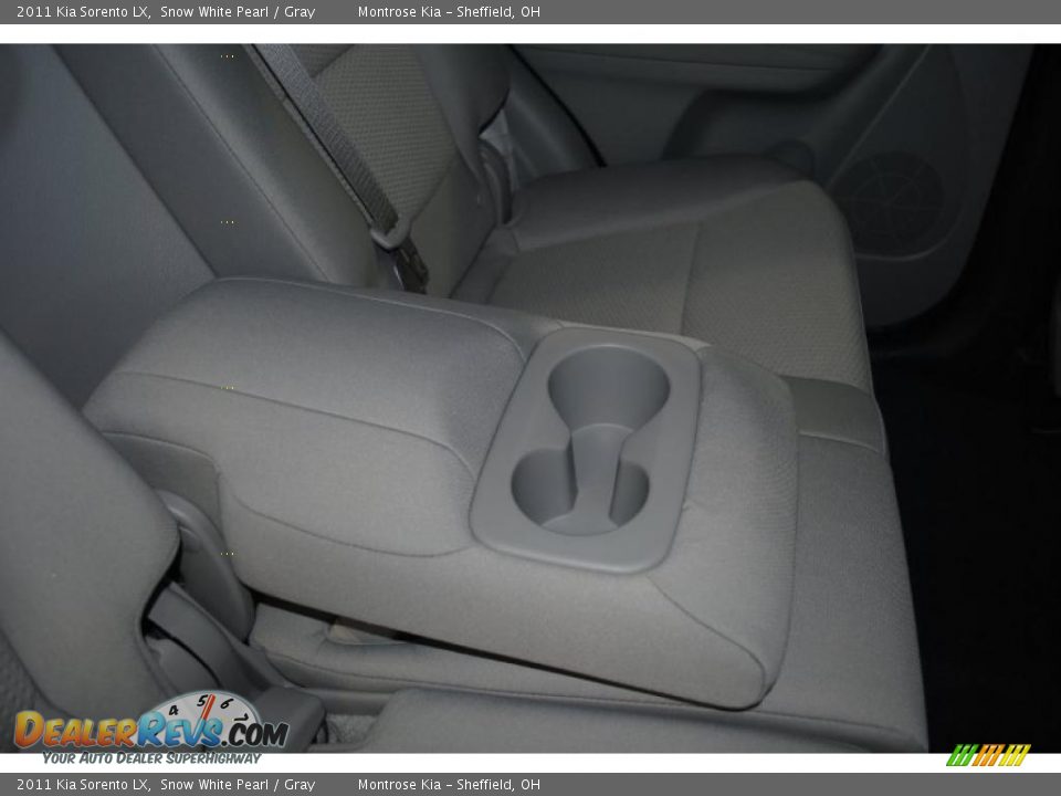 2011 Kia Sorento LX Snow White Pearl / Gray Photo #20
