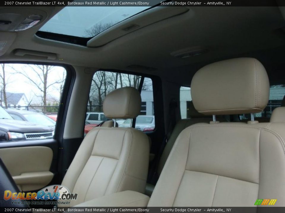 2007 Chevrolet TrailBlazer LT 4x4 Bordeaux Red Metallic / Light Cashmere/Ebony Photo #7