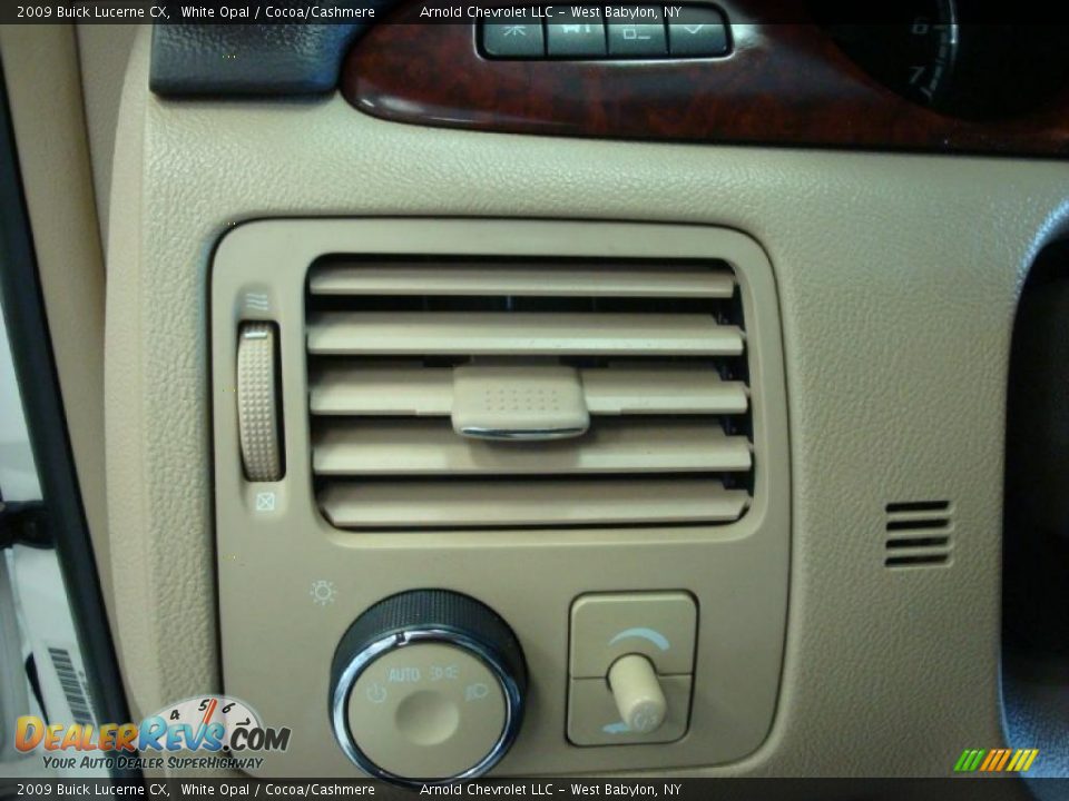 2009 Buick Lucerne CX White Opal / Cocoa/Cashmere Photo #13