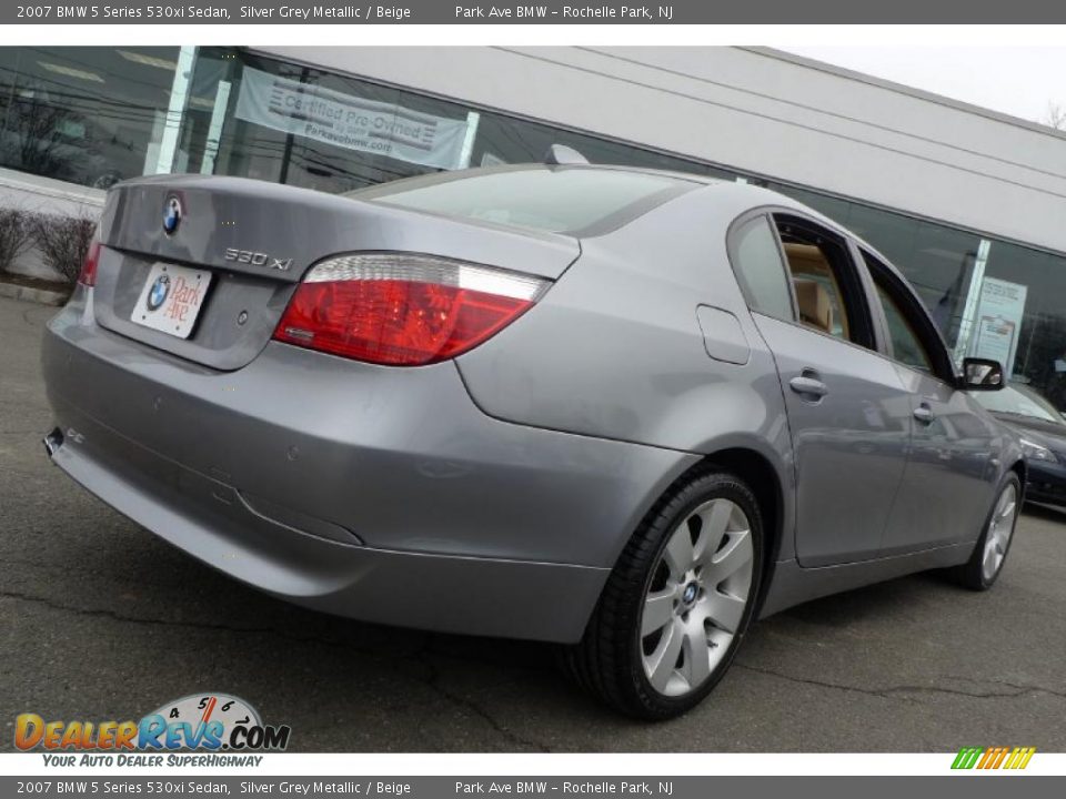 2007 BMW 5 Series 530xi Sedan Silver Grey Metallic / Beige Photo #18
