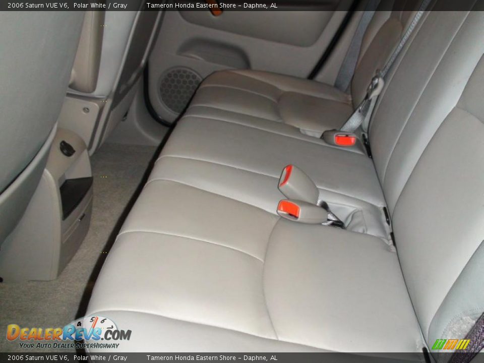 2006 Saturn VUE V6 Polar White / Gray Photo #24