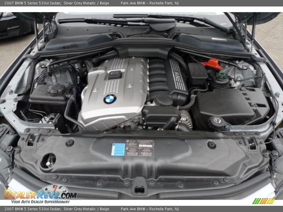 2007 BMW 5 Series 530xi Sedan Silver Grey Metallic / Beige Photo #24