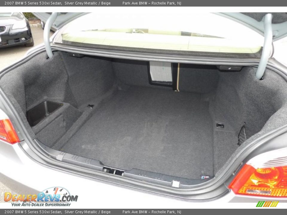 2007 BMW 5 Series 530xi Sedan Silver Grey Metallic / Beige Photo #25