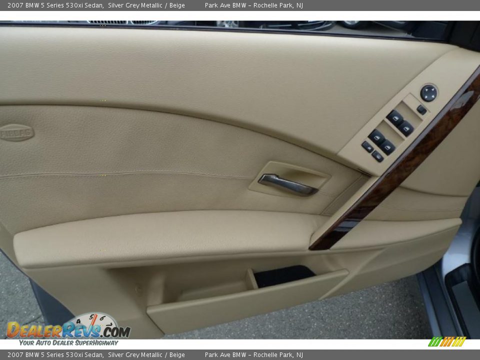 2007 BMW 5 Series 530xi Sedan Silver Grey Metallic / Beige Photo #26