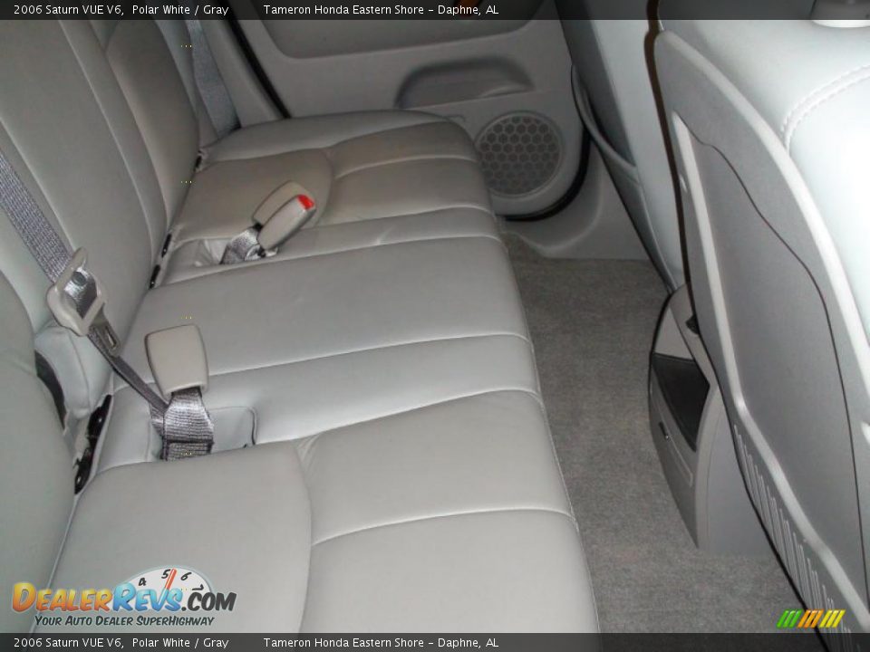 2006 Saturn VUE V6 Polar White / Gray Photo #27