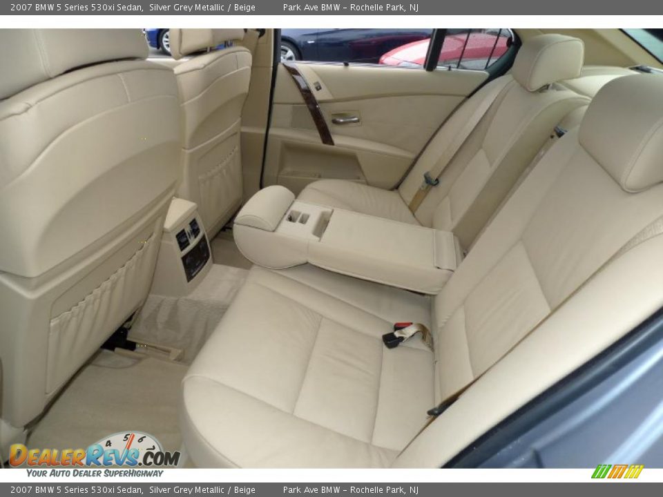 2007 BMW 5 Series 530xi Sedan Silver Grey Metallic / Beige Photo #31