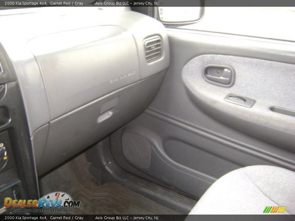 2000 Kia Sportage 4x4 Garnet Red / Gray Photo #17
