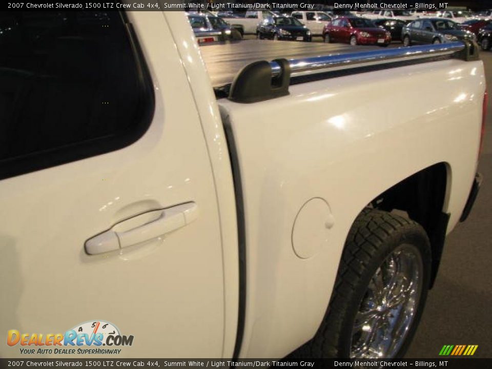 2007 Chevrolet Silverado 1500 LTZ Crew Cab 4x4 Summit White / Light Titanium/Dark Titanium Gray Photo #11