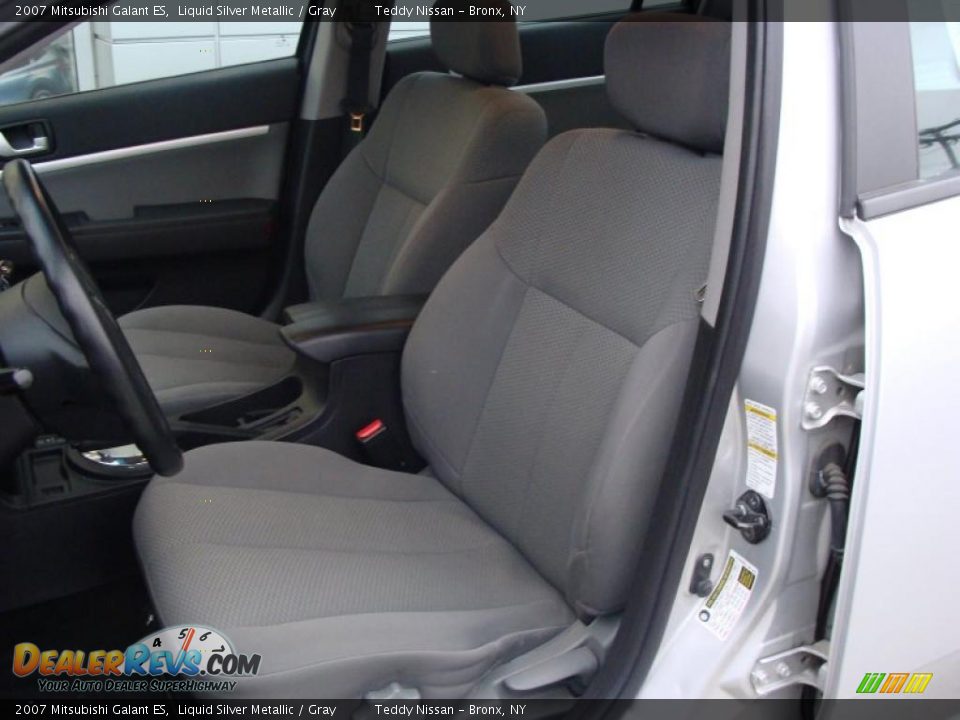 2007 Mitsubishi Galant ES Liquid Silver Metallic / Gray Photo #13