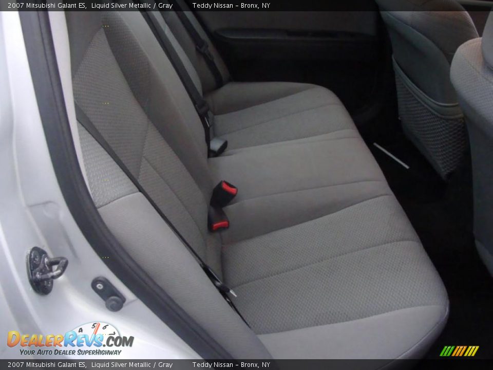 2007 Mitsubishi Galant ES Liquid Silver Metallic / Gray Photo #15