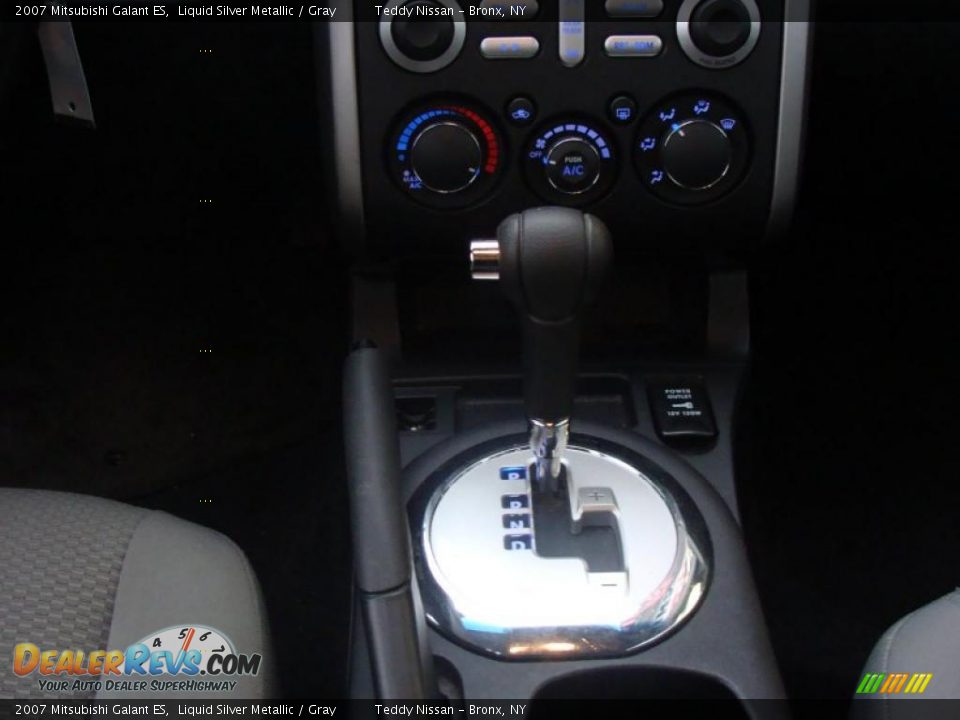 2007 Mitsubishi Galant ES Liquid Silver Metallic / Gray Photo #20