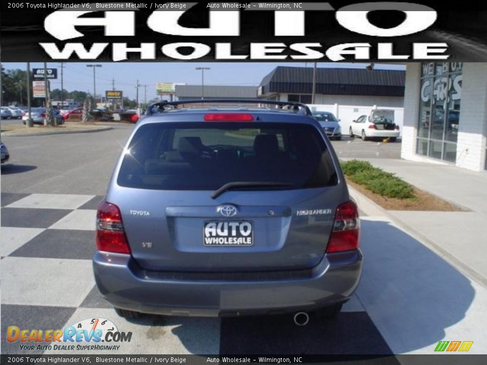 2006 Toyota Highlander V6 Bluestone Metallic / Ivory Beige Photo #3