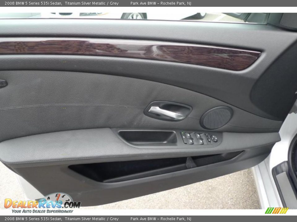 2008 BMW 5 Series 535i Sedan Titanium Silver Metallic / Grey Photo #24
