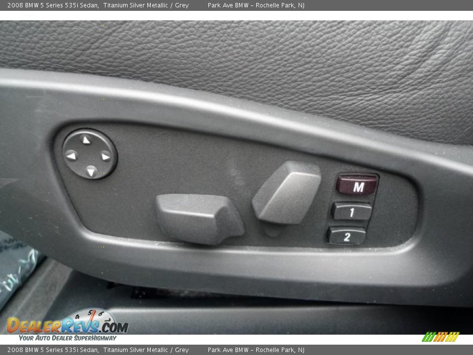 2008 BMW 5 Series 535i Sedan Titanium Silver Metallic / Grey Photo #28