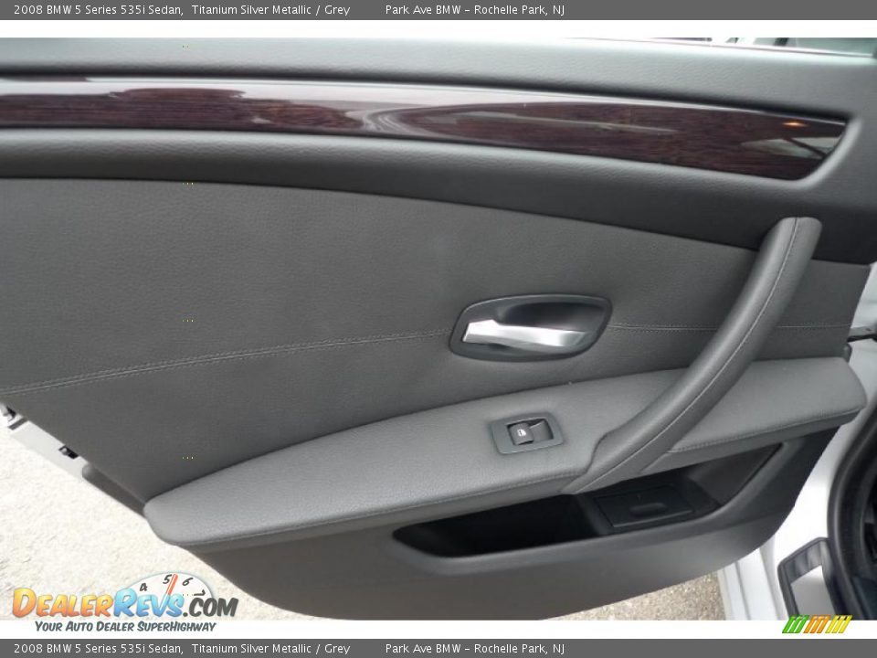 2008 BMW 5 Series 535i Sedan Titanium Silver Metallic / Grey Photo #29