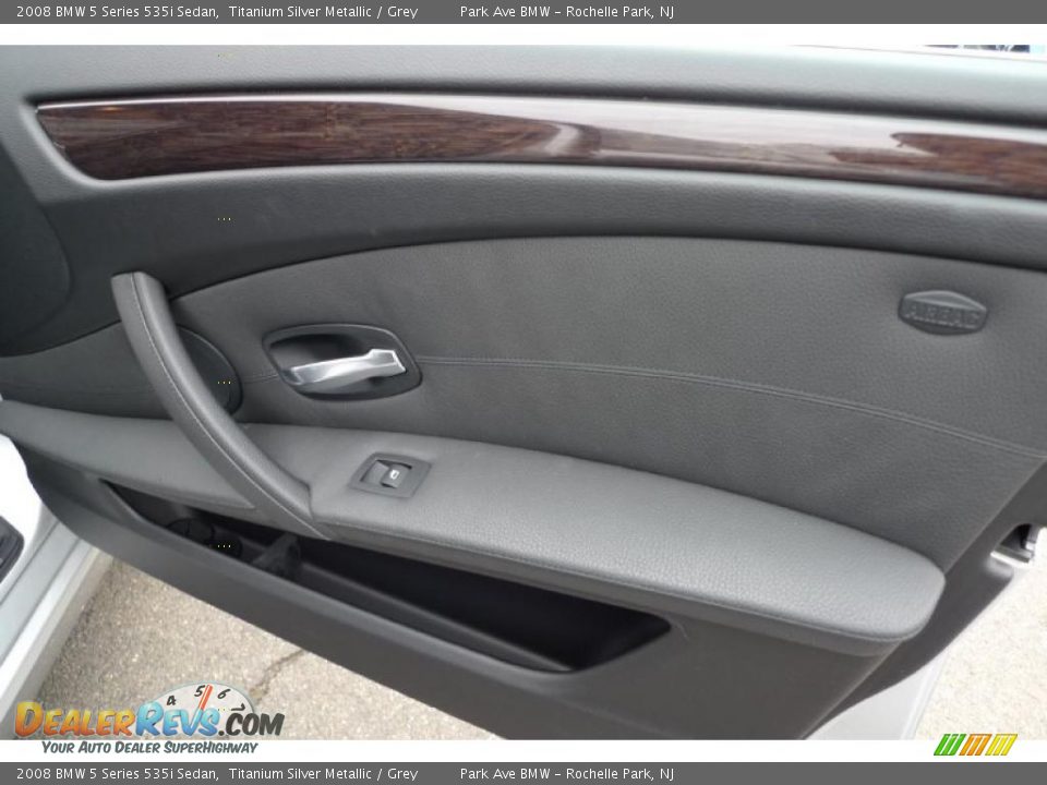 2008 BMW 5 Series 535i Sedan Titanium Silver Metallic / Grey Photo #35
